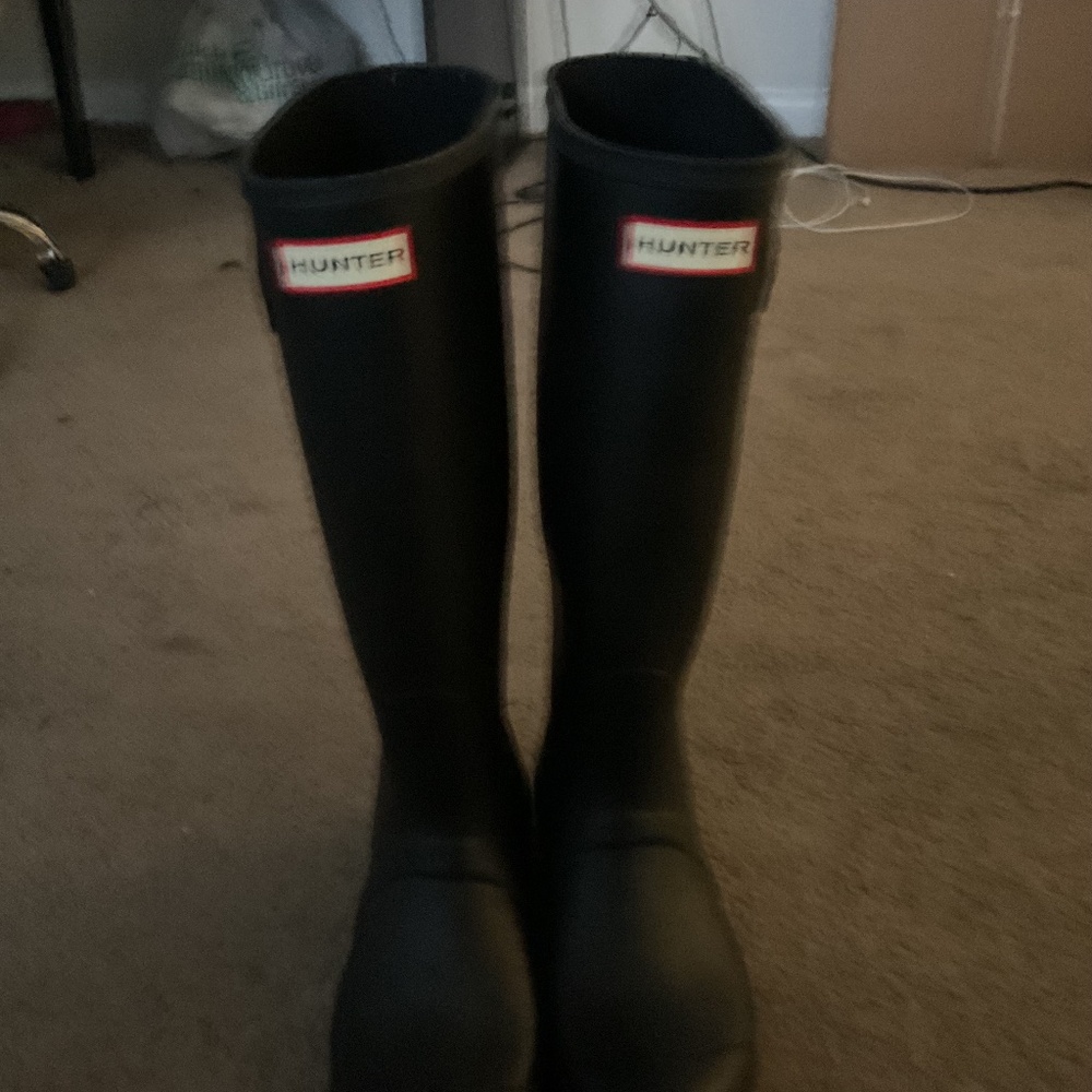 Hunter tall rubber boots